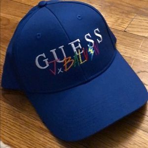 Guess hat